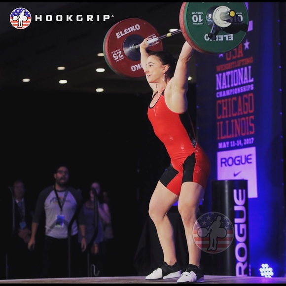 Meet your Posher, Lisa - Picture 1 of 2